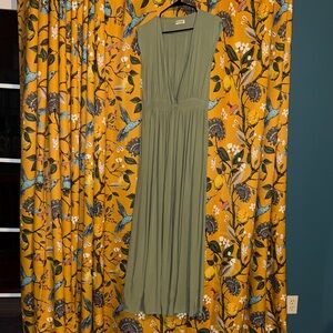 Chic Olive Maxi Dress
